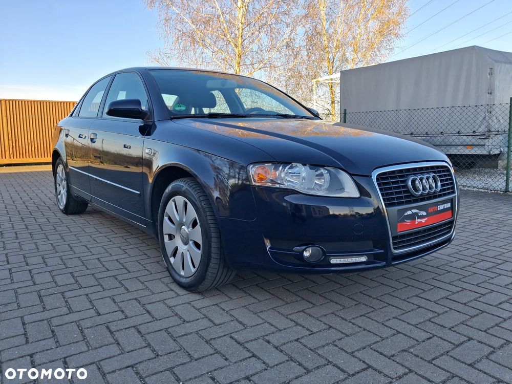 Audi A4 Limousine - 5