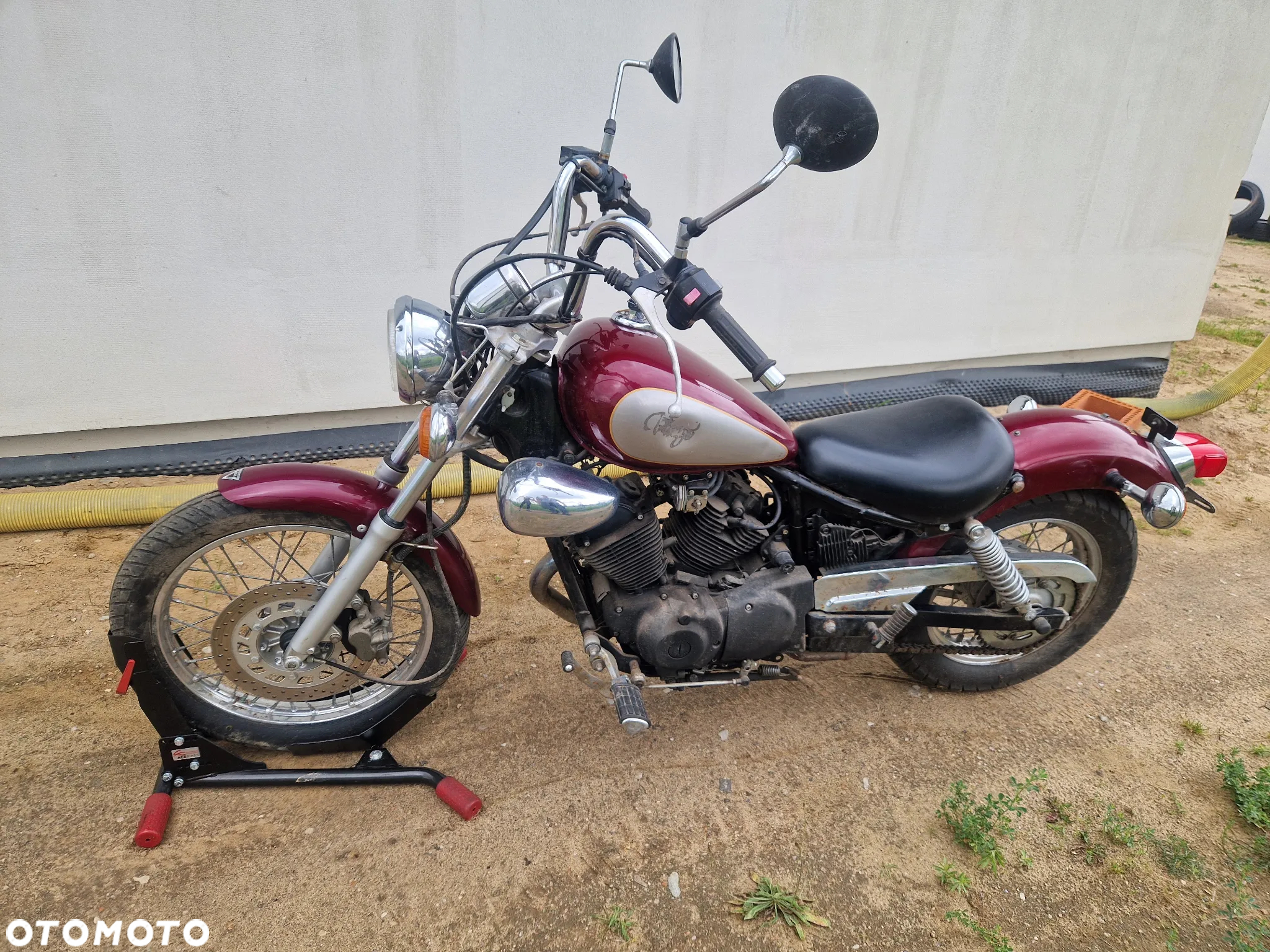 Yamaha XV - 13