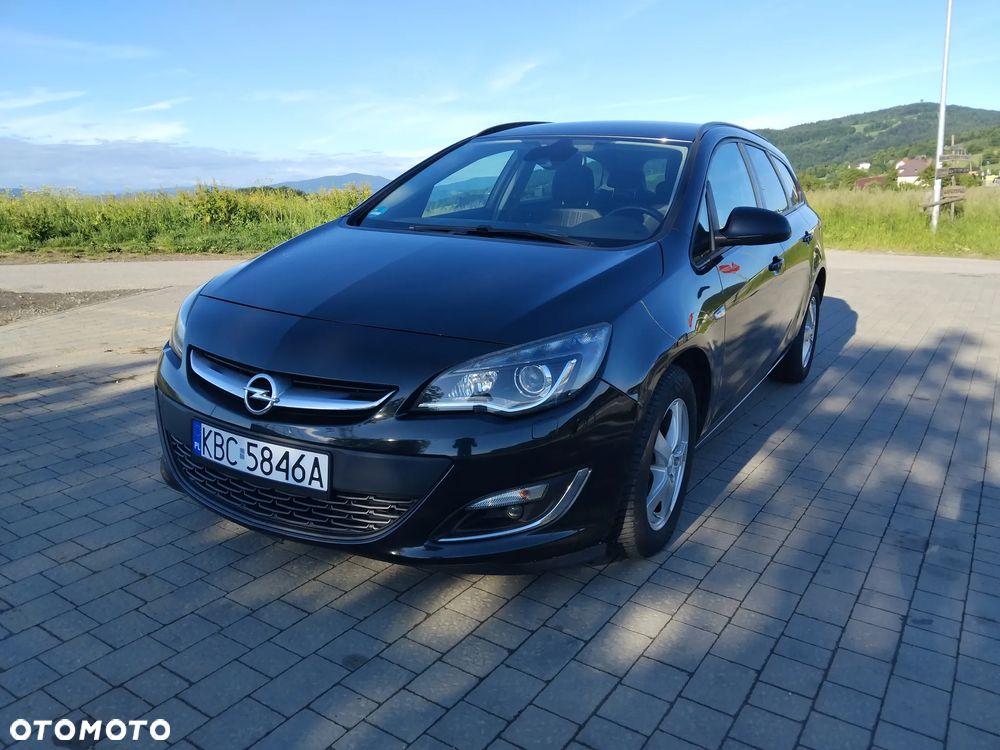 Opel Astra 1.4 Turbo 150 Jahre - 5