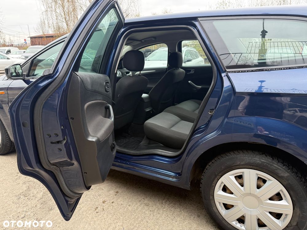 Ford Mondeo 2.0 TDCi Ghia - 7