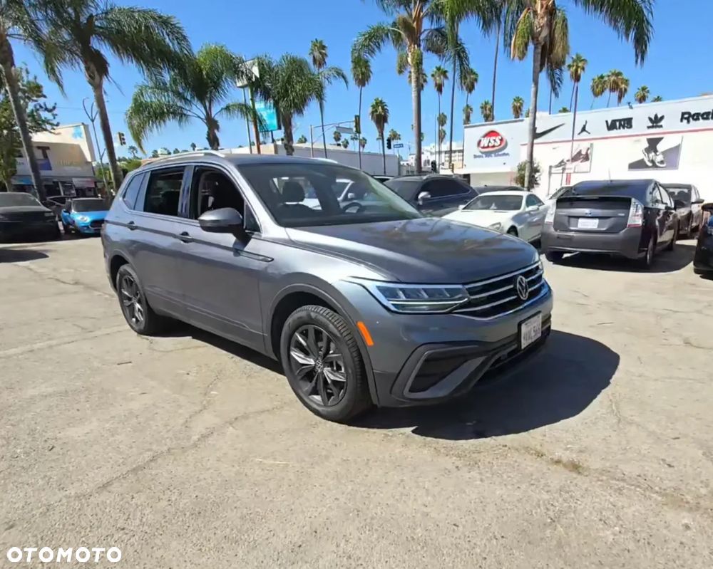 Volkswagen Tiguan - 3