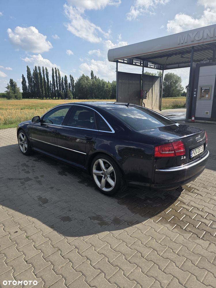 Audi A8 - 7
