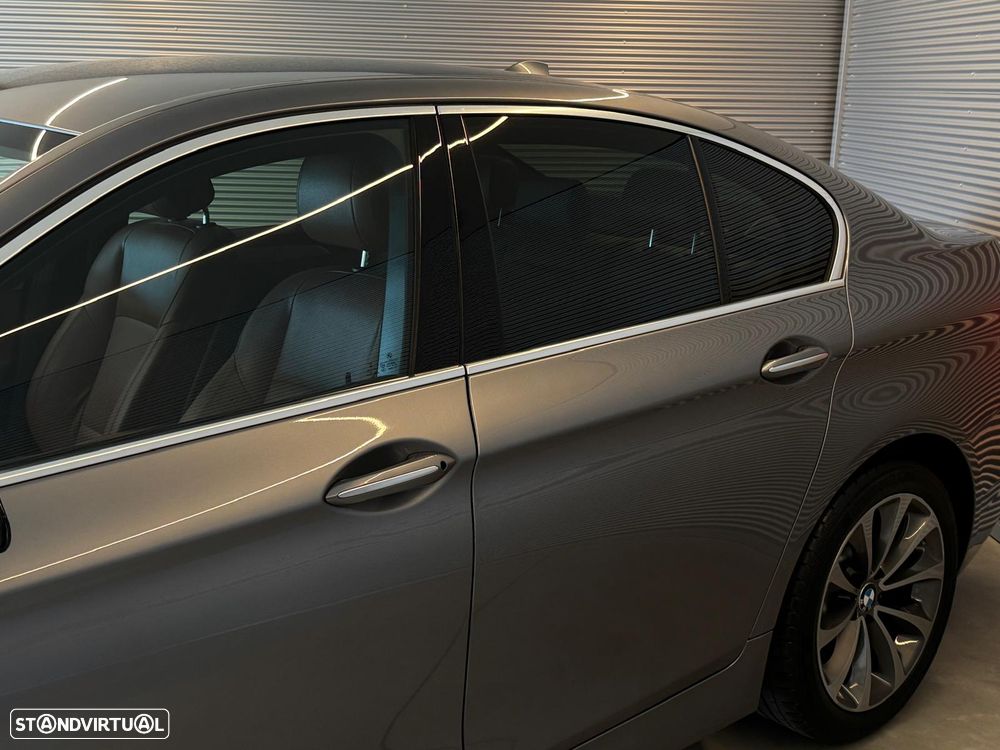 BMW 520 d Line Luxury Auto - 6