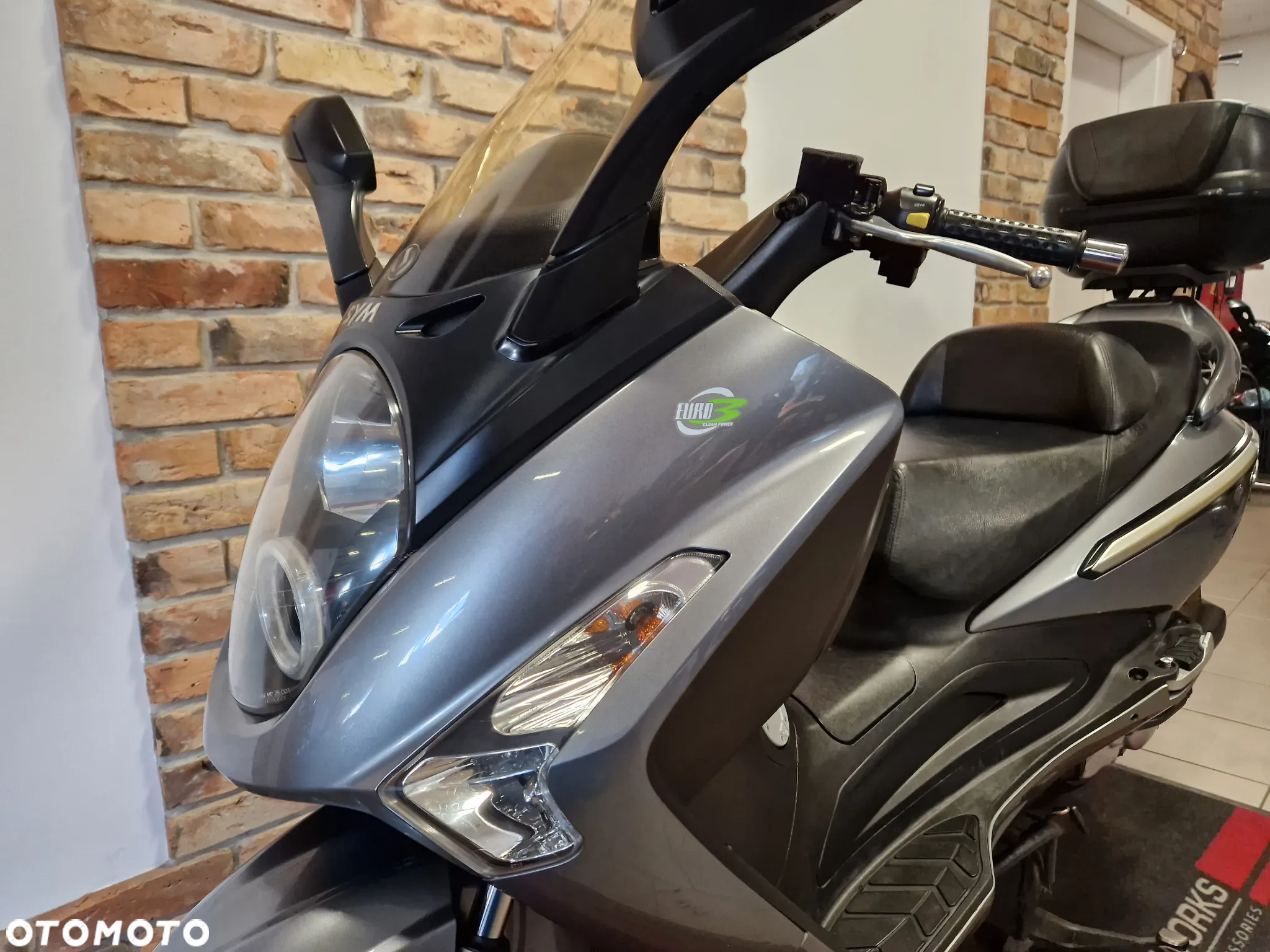 SYM GTS - 18