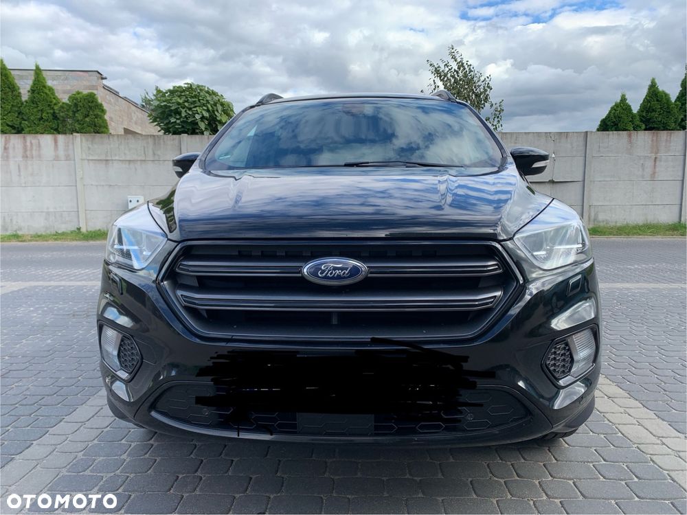 Ford Kuga - 1