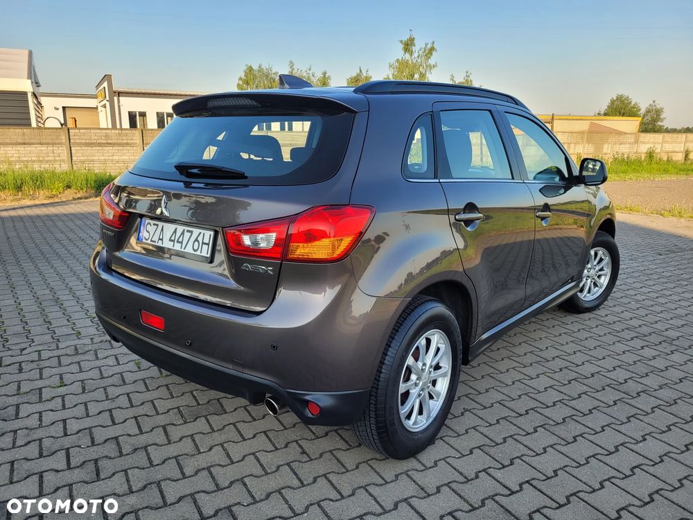 Mitsubishi ASX - 10