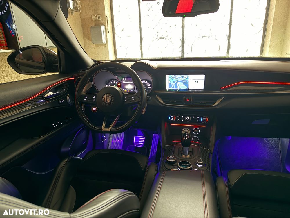 Alfa Romeo Stelvio 2.9 V6 Turbo AWD AT8 Quadrifoglio - 18