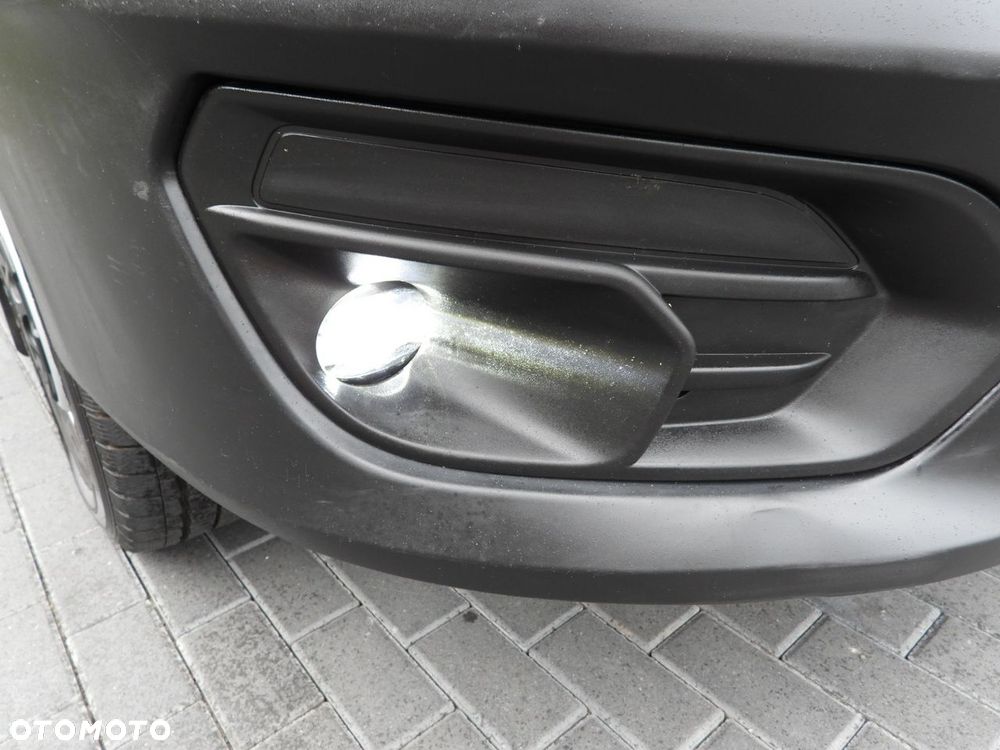 Iveco DAILY 35S18 PLANDEKA WINDA 8 PALET WEBASTO TEMPOMAT LEDY KLIMATYZACJA  180KM - 24