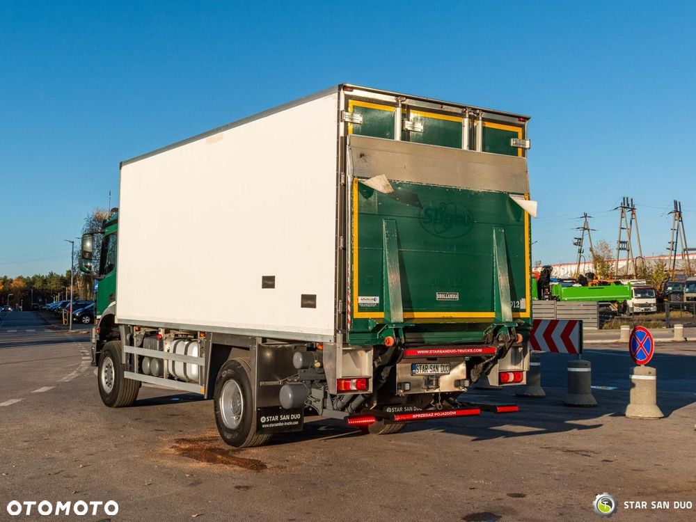 Mercedes-Benz AROCS 1830 4x4 chłodnia kamper - 9