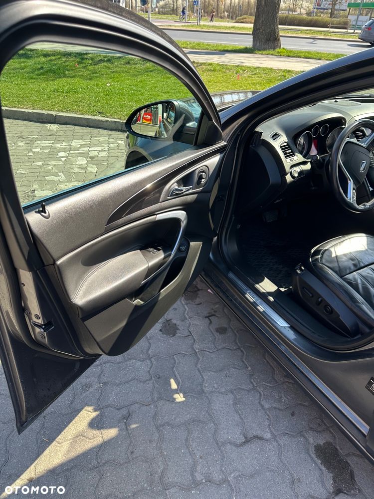 Opel Insignia 2.0 T Cosmo - 16