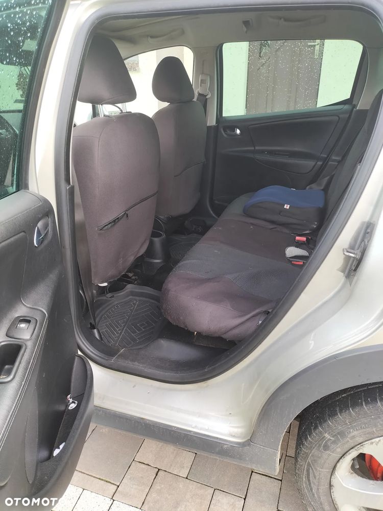 Peugeot 207 1.6 HDi 16V Trendy - 5