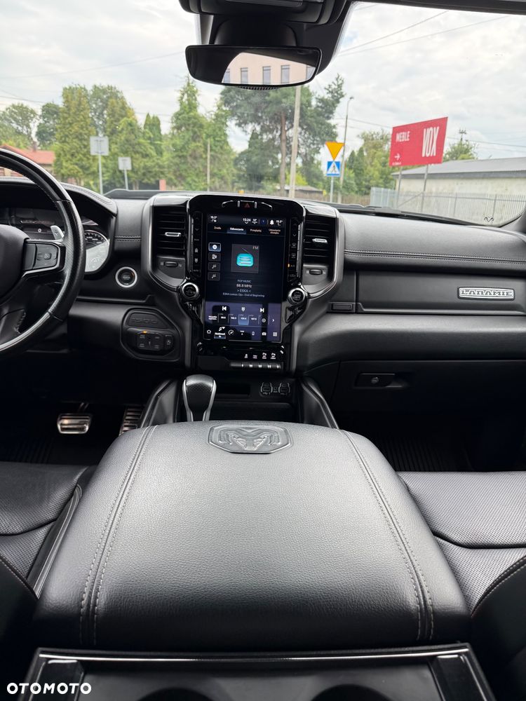 Dodge RAM 5.7 4x4 - 21