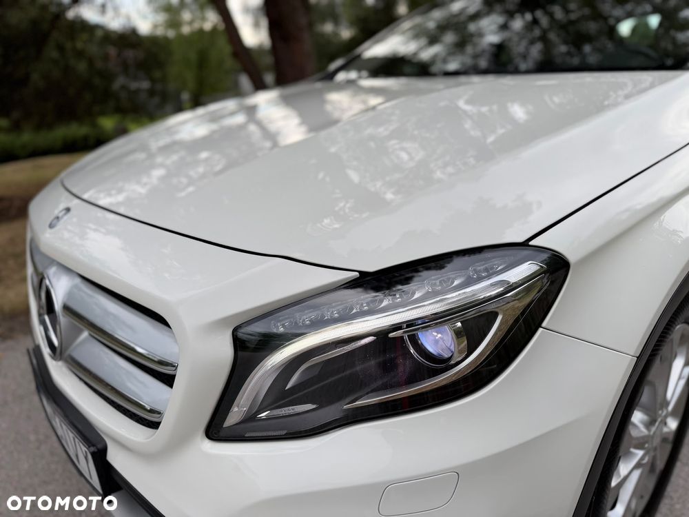 Mercedes-Benz GLA 200 7G-DCT Style - 32