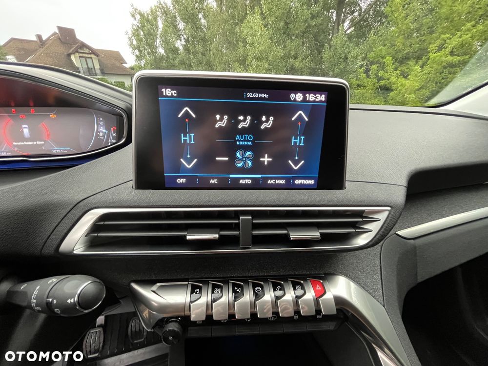 Peugeot 5008 BlueHDi 130 Allure - 23