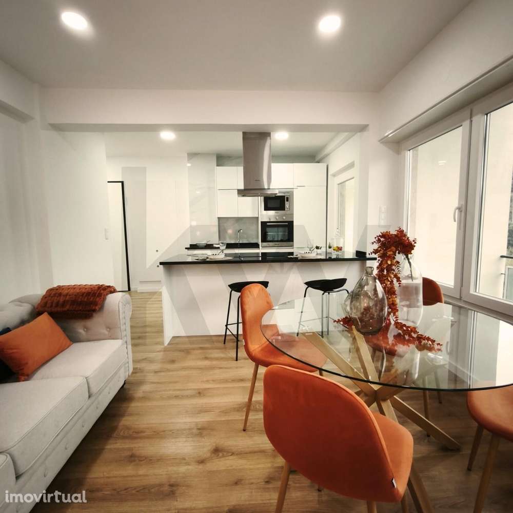 Apartamento T3 com Varanda em Benfica - Grande imagem: 5/29