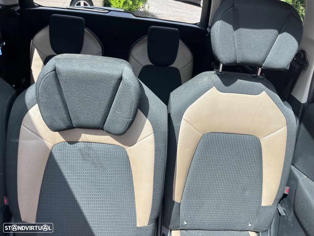 Citroën C4 Grand Picasso 1.6 BlueHDi Intensive EAT6 J17 - 28