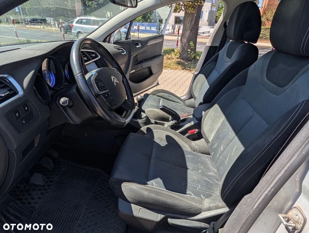 Citroën C4 HDi 90 Attraction - 22