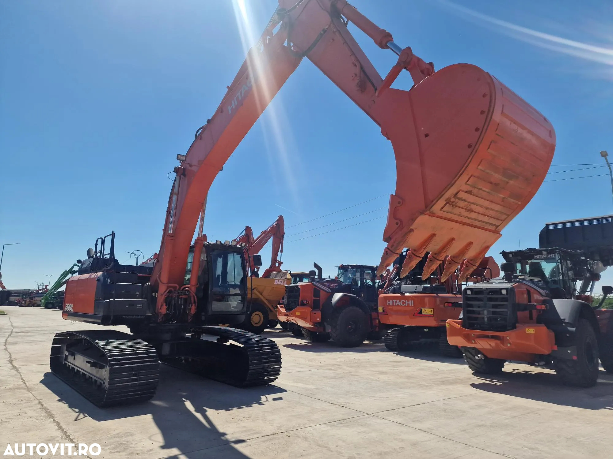 Hitachi ZX300, 32t, Cupa NOUA 1,8mc, 2018, 8.786h, Gresare automata, Inst picon, 3 pompe hidr HITACHI, Camera spate, Camere laterale, consum mediu 15l/h, Stare foarte buna, posibilitate leasing 3 ani-PROMOTIE 87.900 EUR+tva - 18