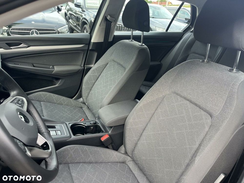 Volkswagen Golf - 11