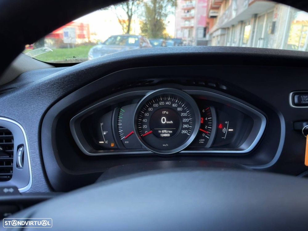 Volvo V40 2.0 D2 Kinetic - 16