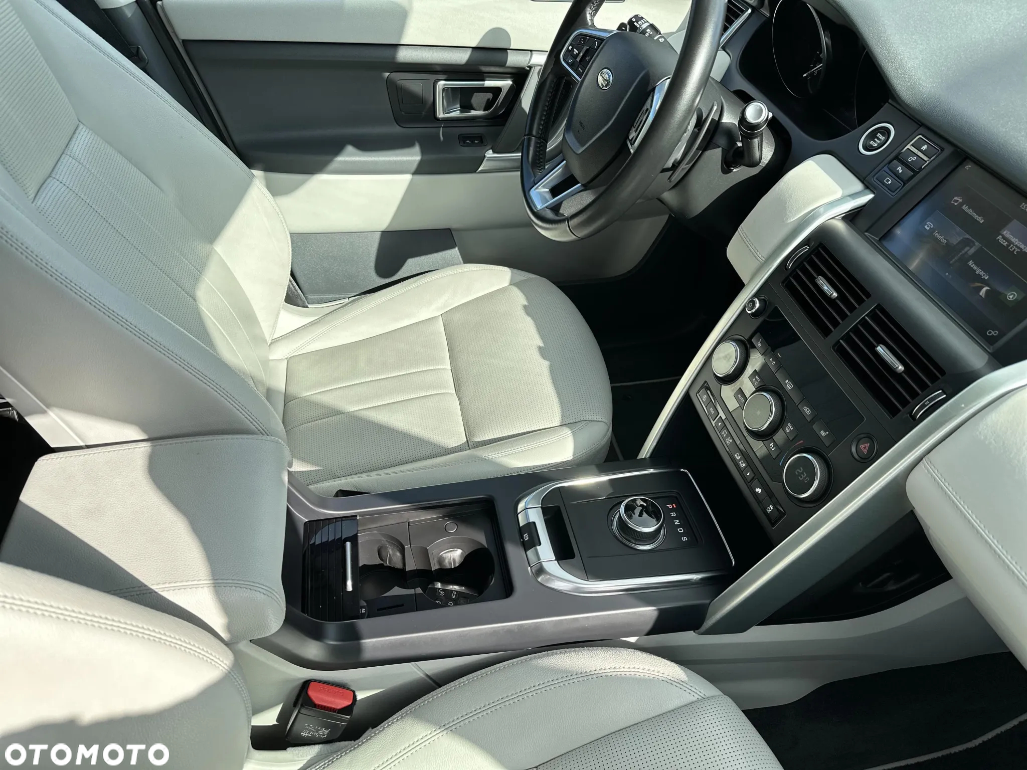 Land Rover Discovery Sport 2.0 TD4 SE - 35