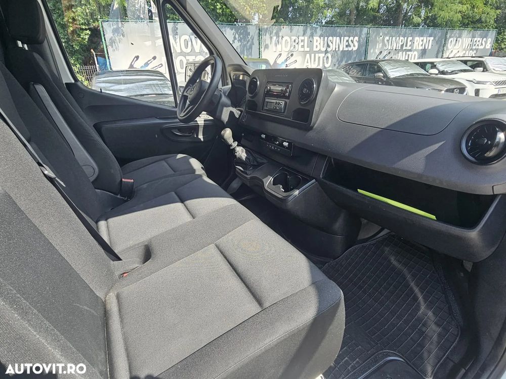 Mercedes-Benz Sprinter - 17