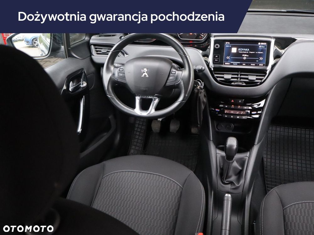 Peugeot 208 - 9