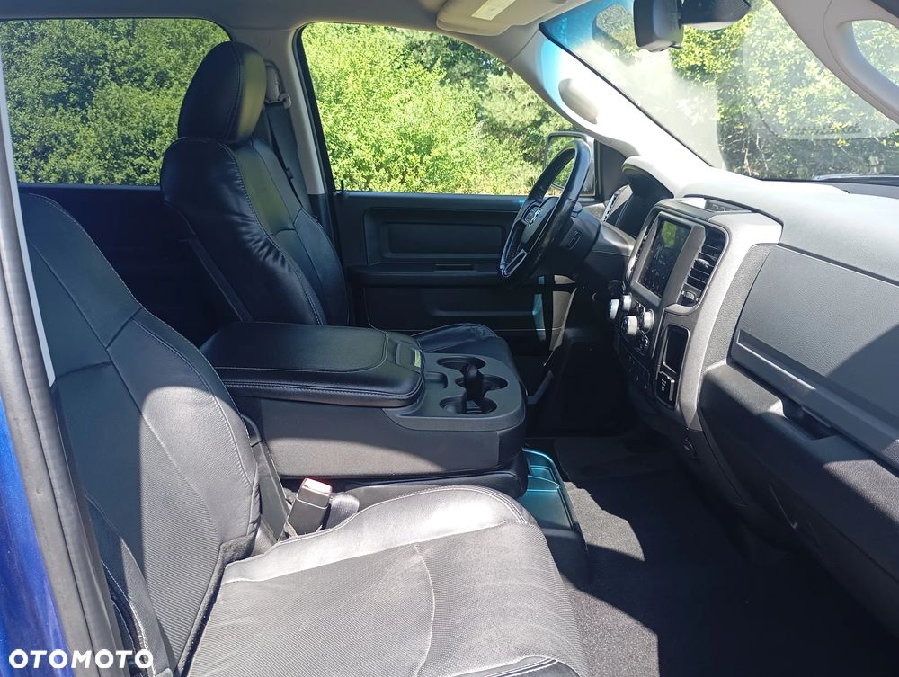 RAM 1500 Crew Cab Shortbed Bighorn - 8