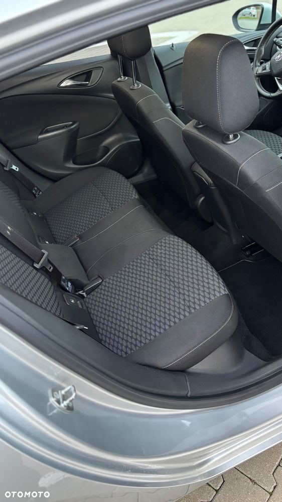 Opel Astra 1.4 T Enjoy - 15