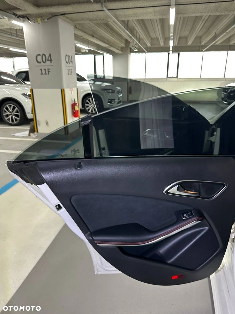 Mercedes-Benz CLA - 14