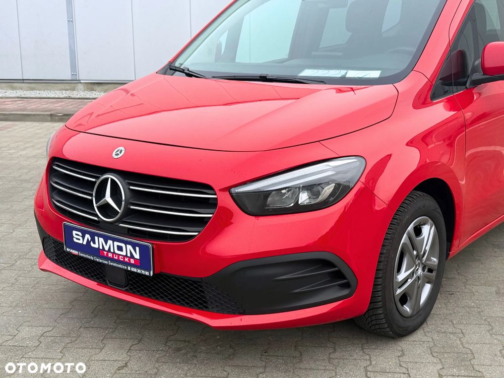 Mercedes-Benz Klasa T 180 d - 13