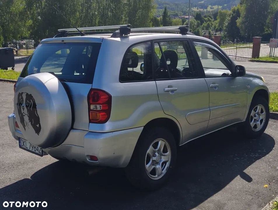 Toyota RAV4 2.0 VVT-i 4x4 - 5