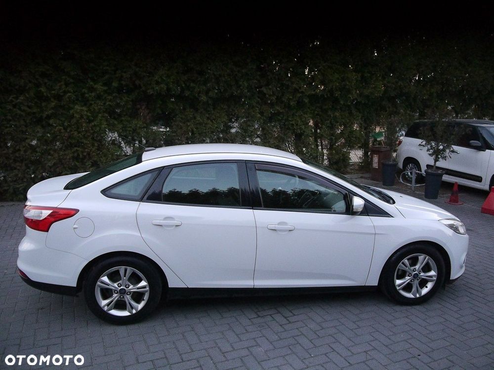 Ford Focus - 11