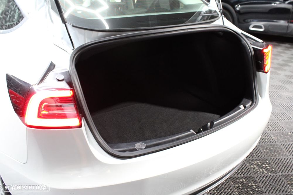 Tesla Model 3 Standard Range Plus RWD - 25