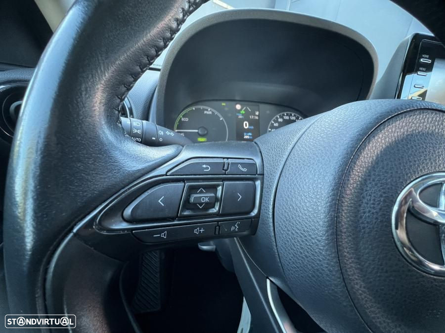 Toyota Yaris 1.5 HDF Comfort Plus - 27