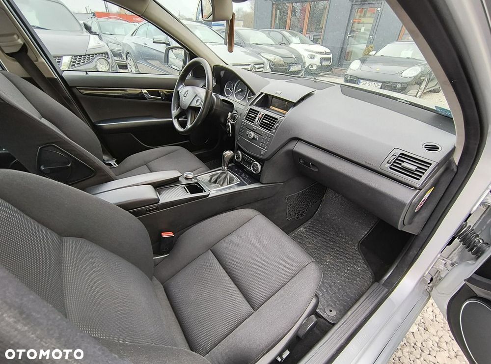 Mercedes-Benz Klasa C 180 Kompressor Elegance - 17