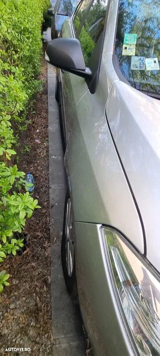 Renault Fluence 1.6 16V Authentique - 7