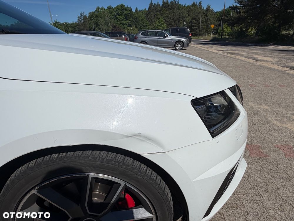 Skoda Octavia 2.0 TDI RS DSG - 17