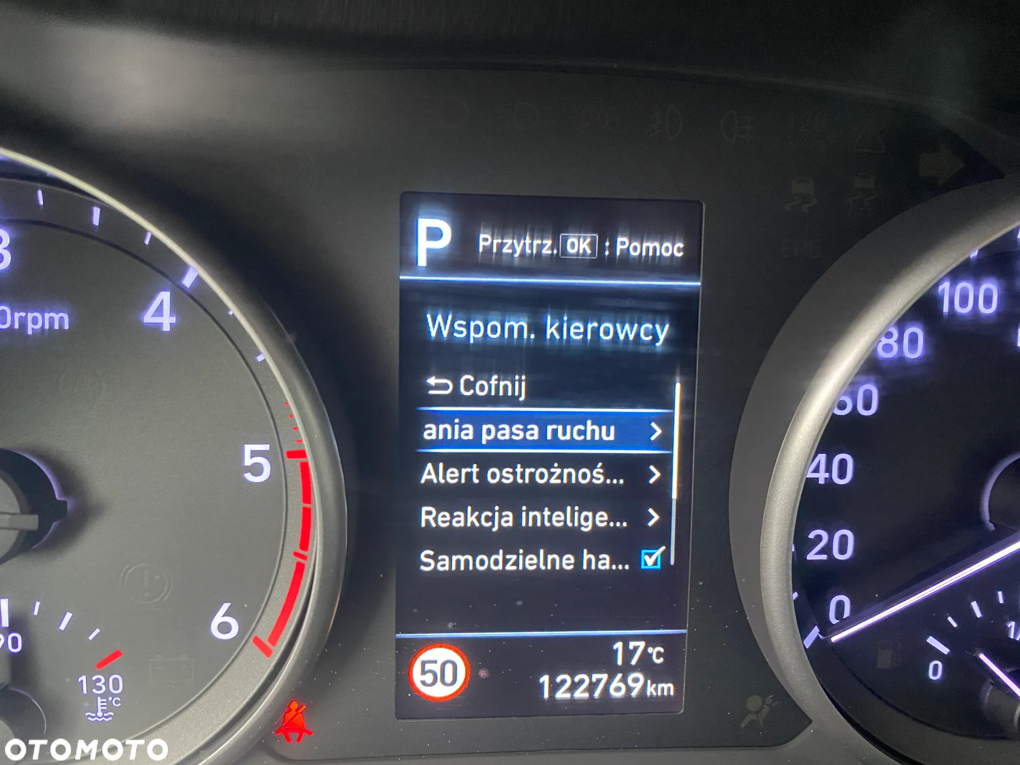 Hyundai i30 1.6 D Premium DCT - 36