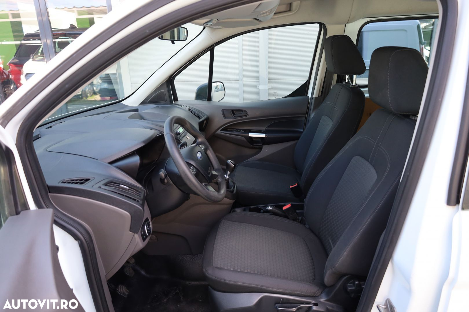 Ford Transit Connect 5 locuri  1.5 tdci - 11