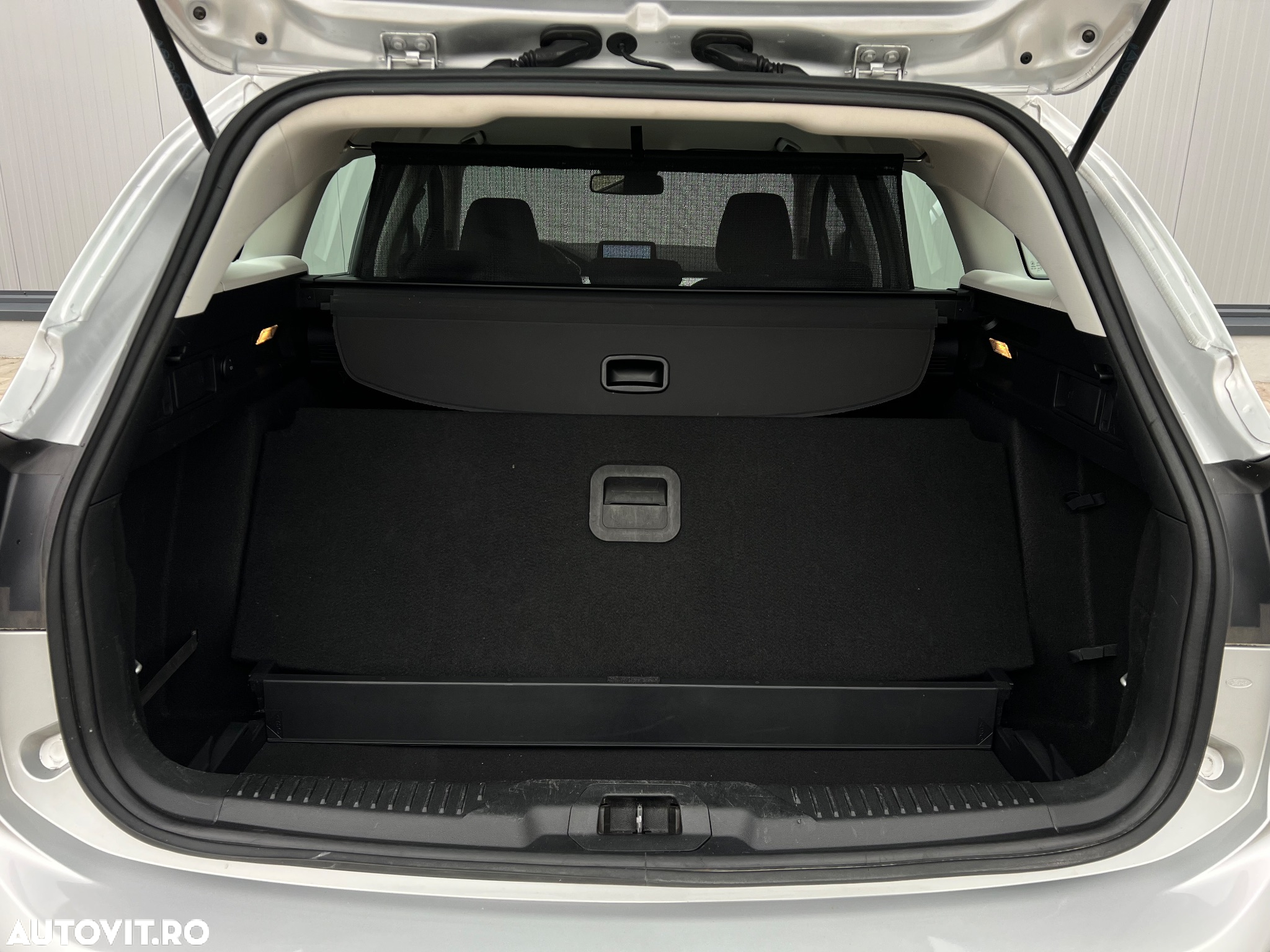 Ford Focus Turnier 1.5 EcoBlue Start-Stopp-System COOL&CONNECT DESIGN - 28