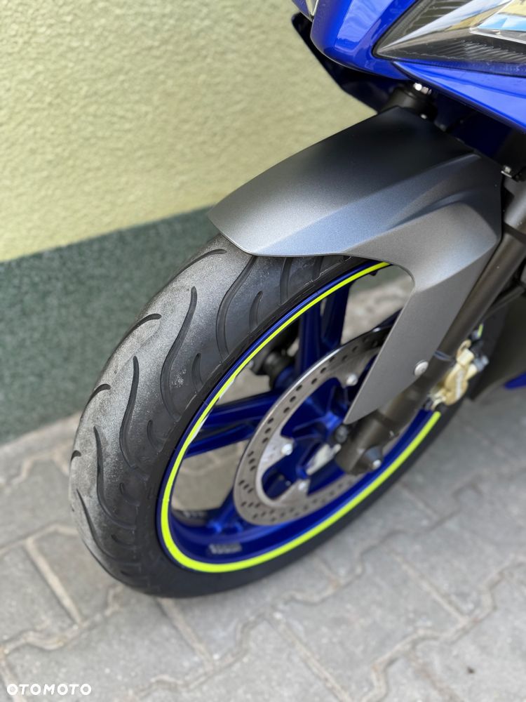 Yamaha YZF - 29