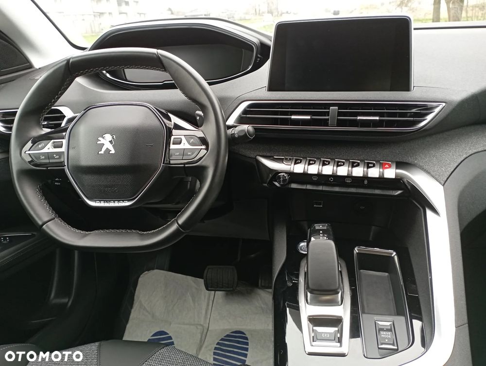 Peugeot 3008 - 26