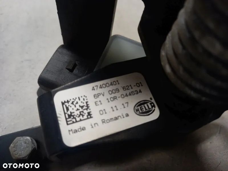 Pedał gazu 47400401 New Holland T6.155 - 3