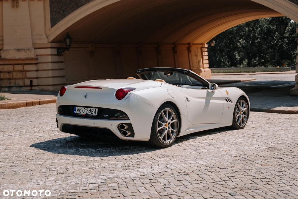 Ferrari California F1 DCT - 21