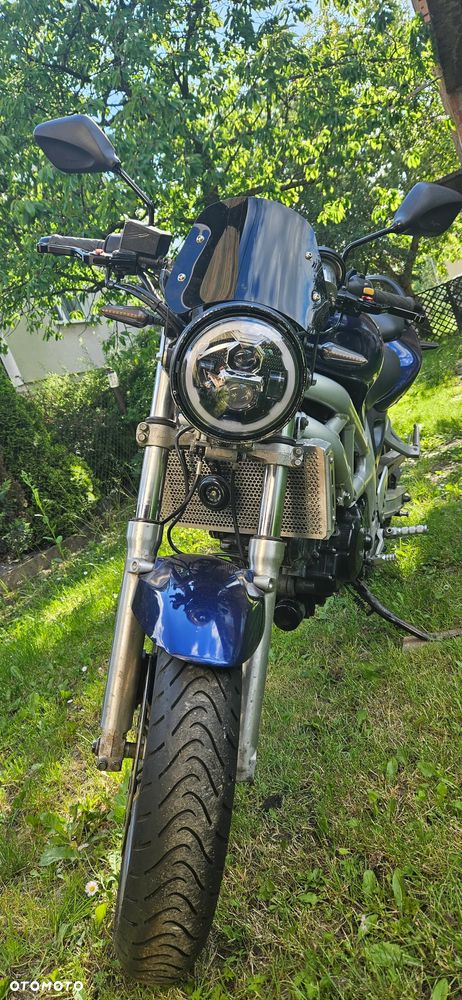 Suzuki SV - 8