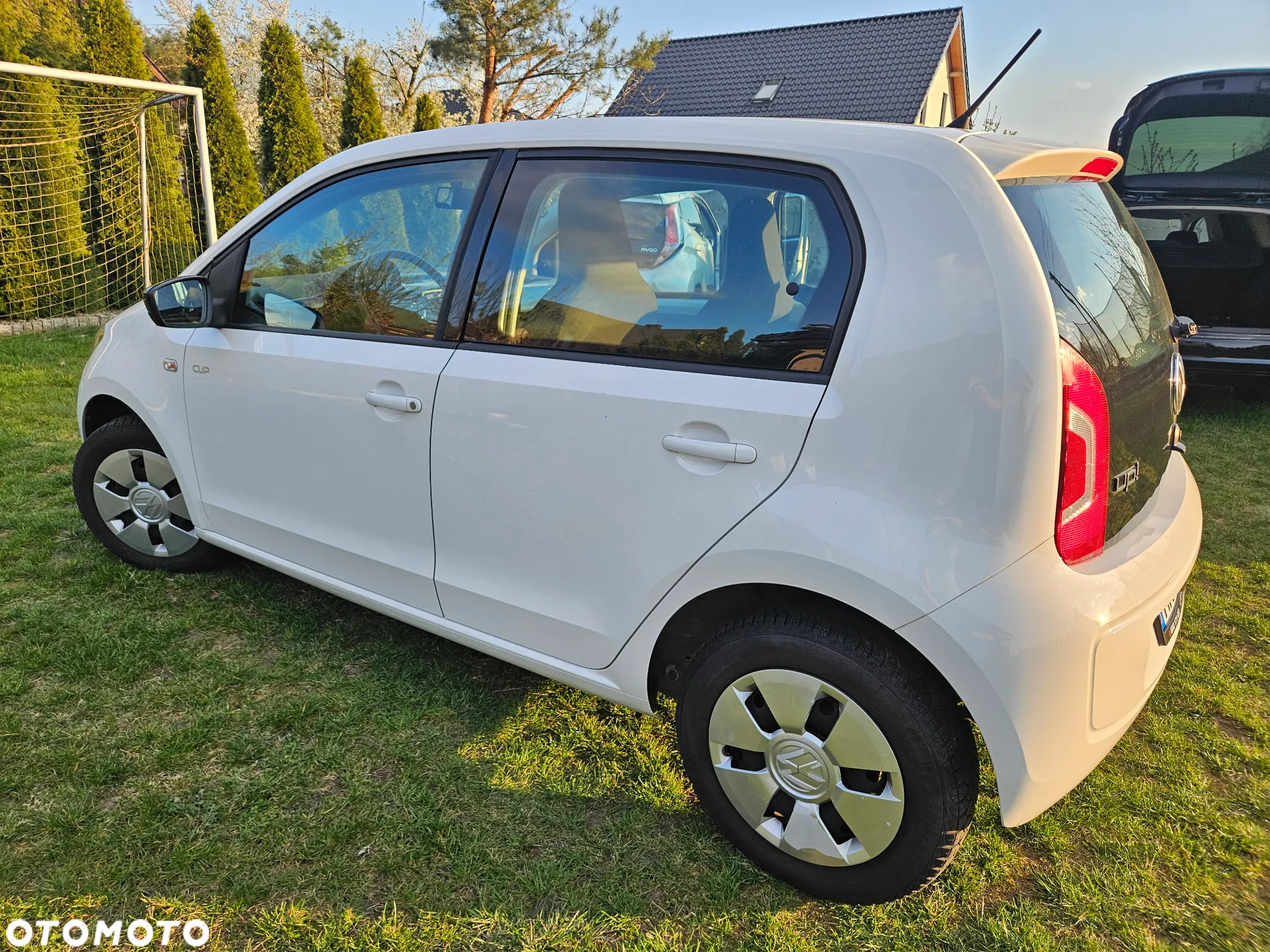 Volkswagen up! BlueMotion Technology cup - 3