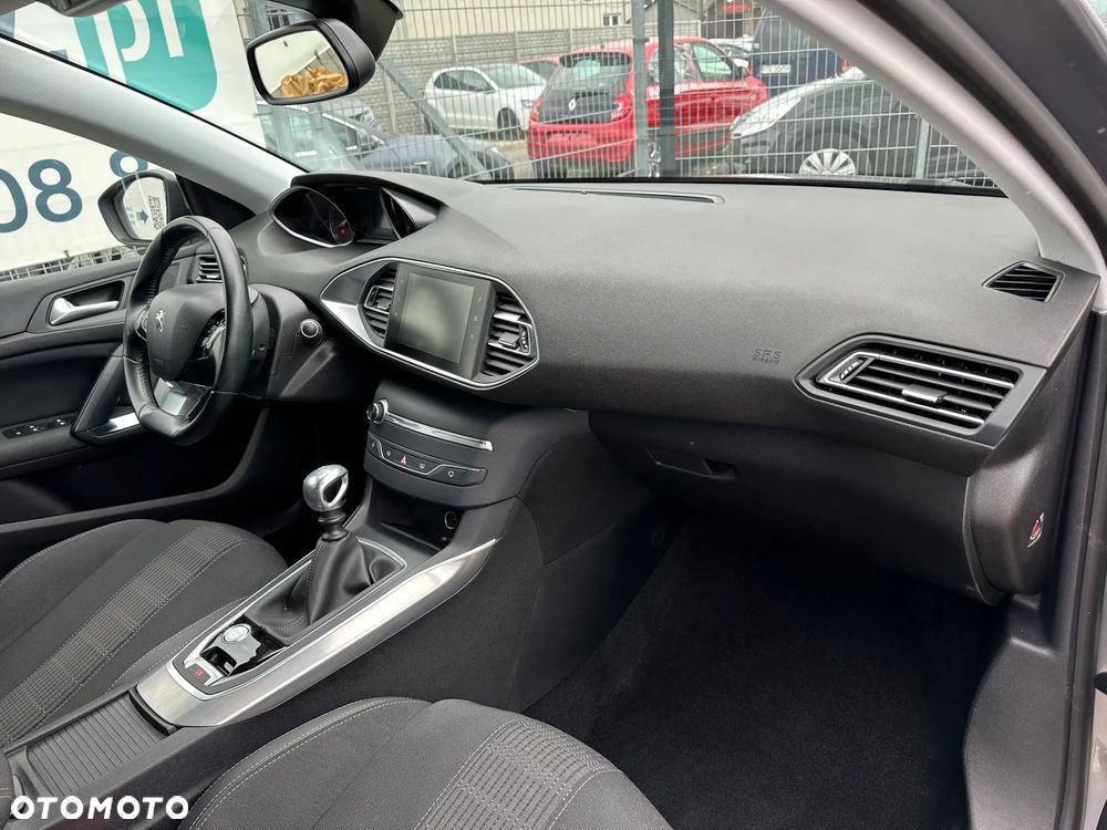 Peugeot 308 - 16