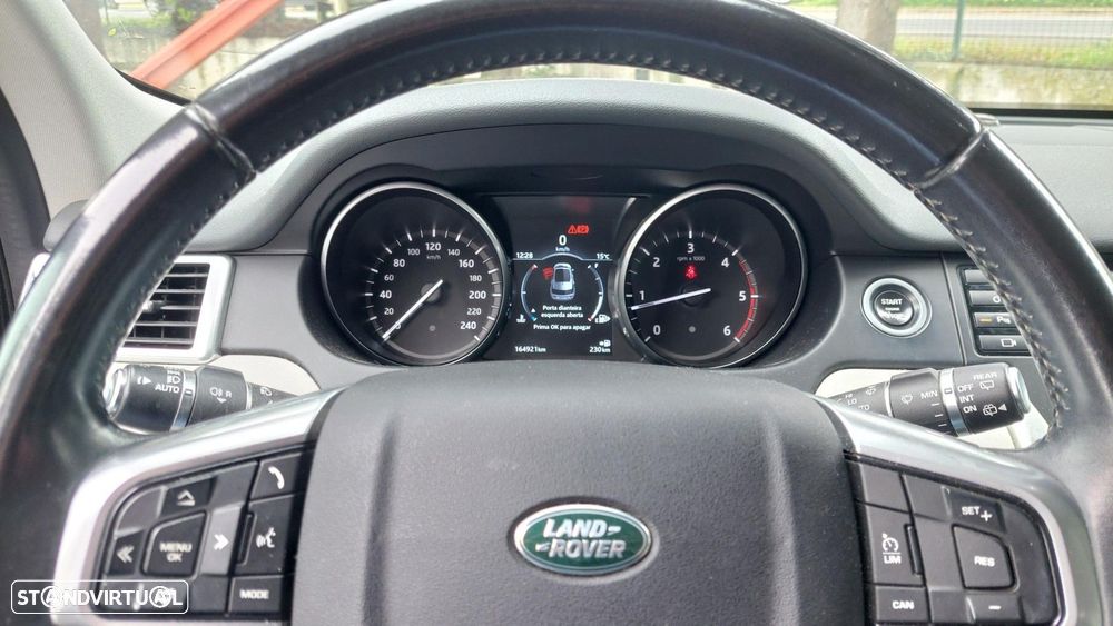 Land Rover Discovery Sport - 19