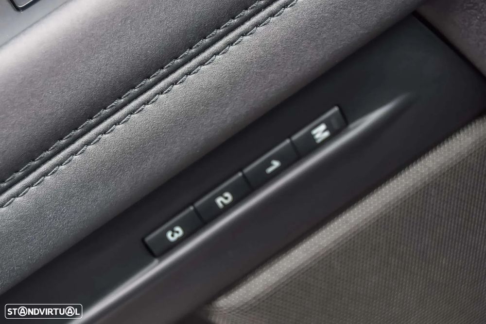 Land Rover Range Rover Evoque 1.5 P160 R-Dynamic SE Auto - 22